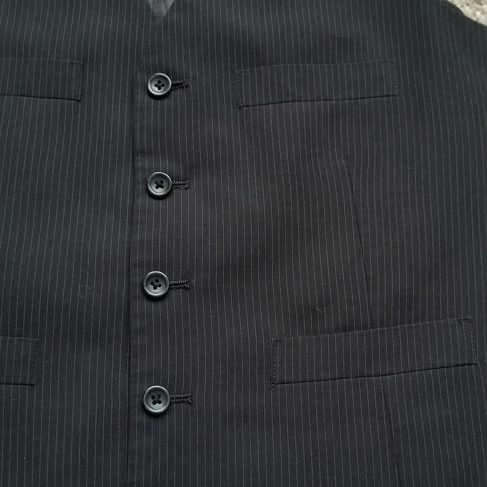 Kenneth Cole Reaction Dress Vest - Picture 3 of 4